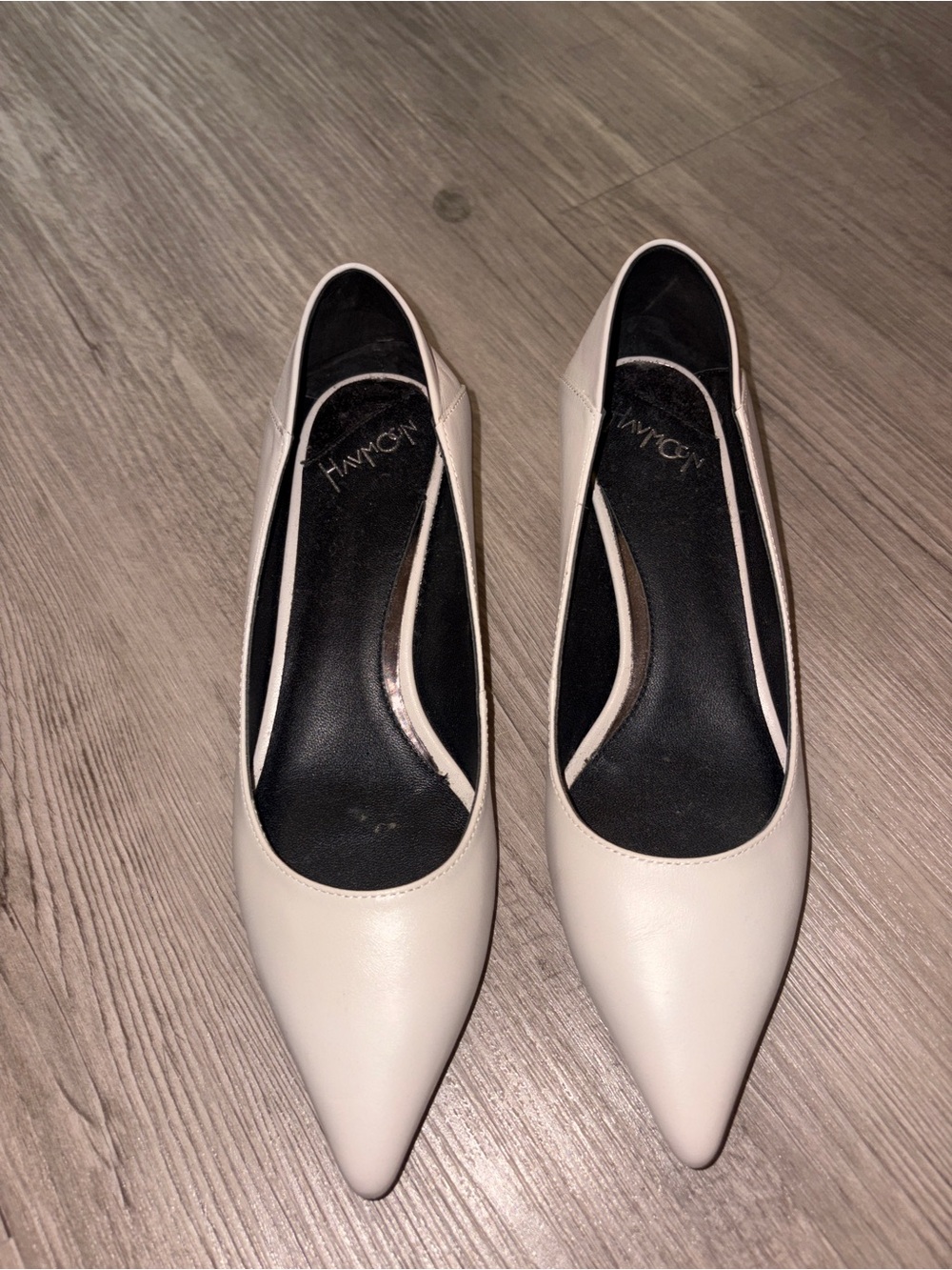 Pointed Toe Heels in Light Grey